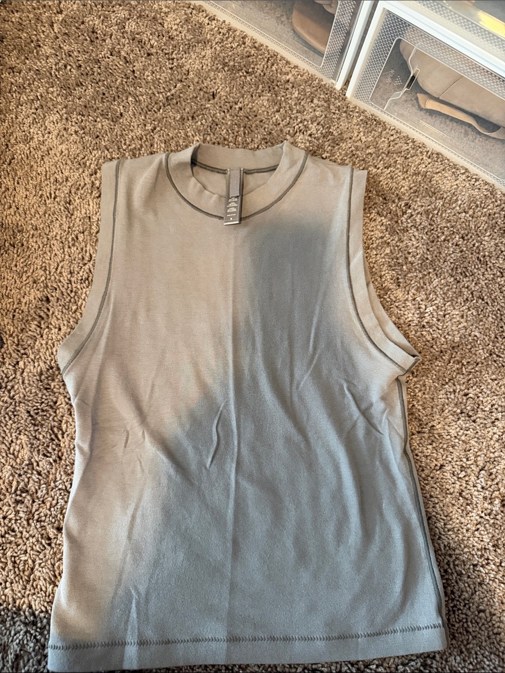 SKIMS Sleeveless Crewneck Tank Top - Light Gray